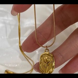 18k Gold Plated Rose Necklace